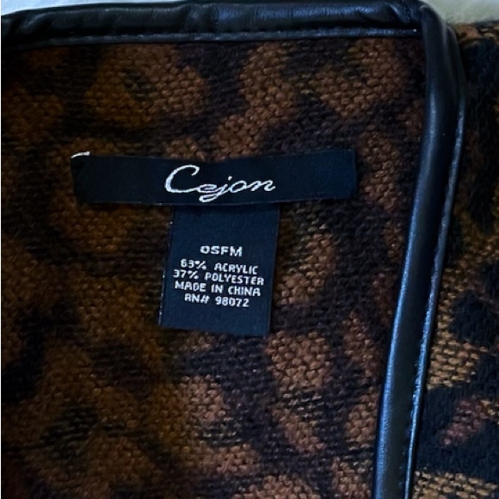 Cejon Women’s Leopard Print Tie Front Poncho With Faux-Leather Trim - Picture 7 of 9